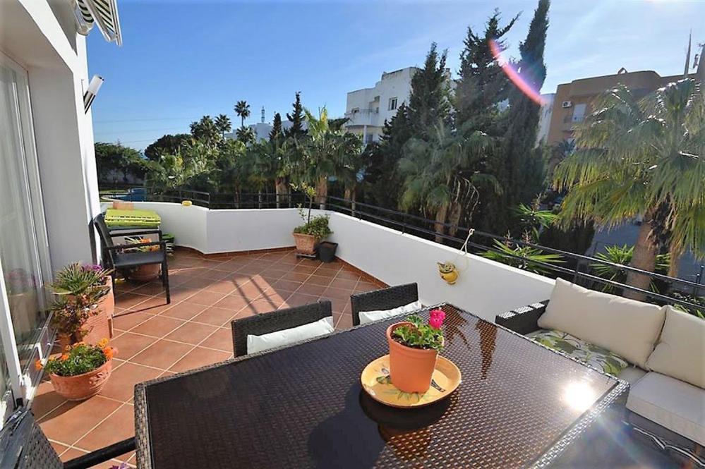 Apartamento Estepona Golf Dış mekan fotoğraf